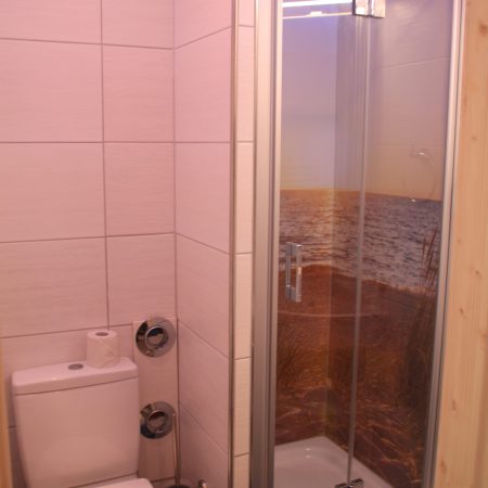 Bad Dusche mit Toilette